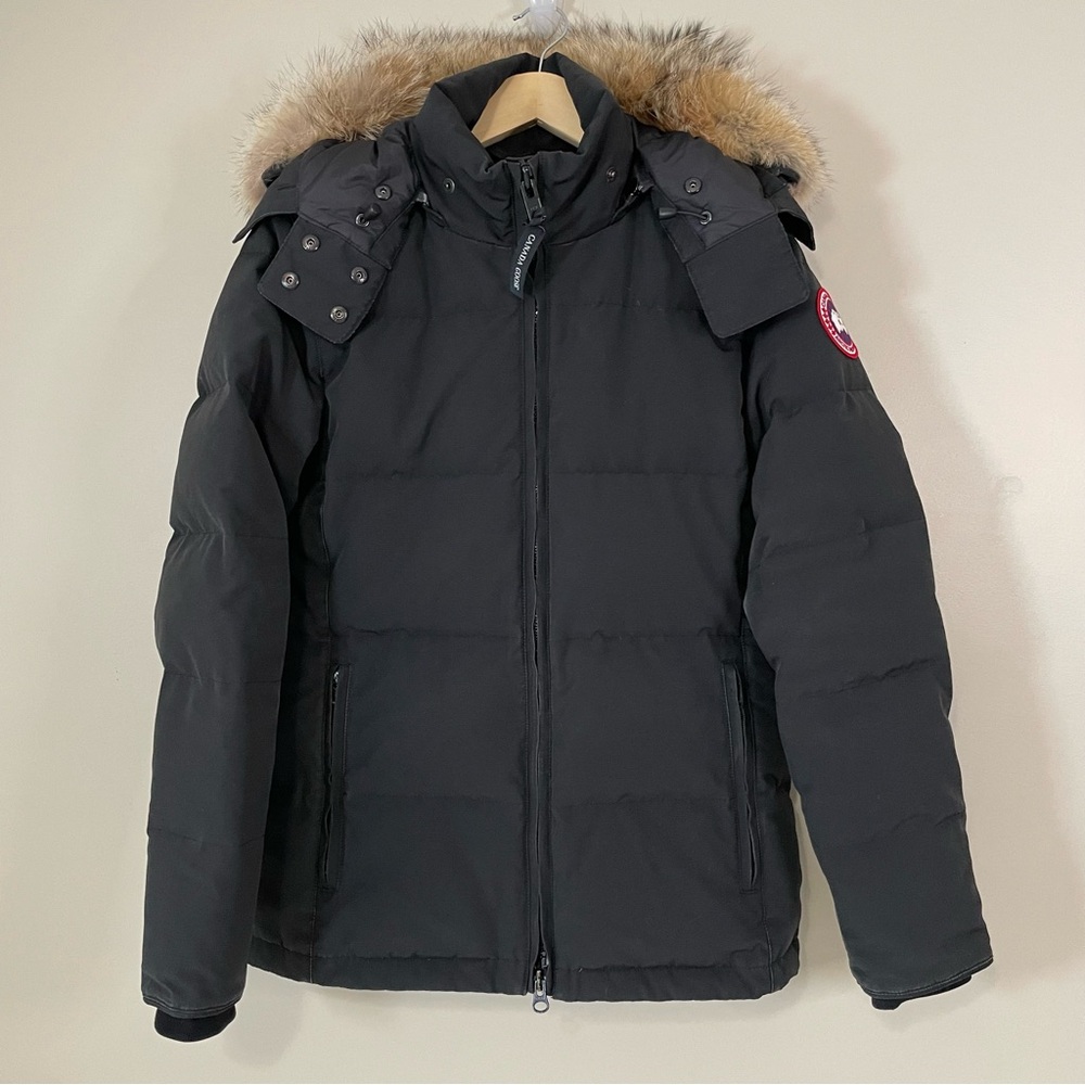 CANADA GOOSE Women’s Medium Black Chelsea Fur Lined Hooded Down Parka Gorpcore - Picture 4 of 16
